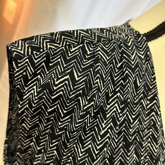 Ann Taylor Sleeveless Faux Wrap Blouse - Women's Small - Picture 10 of 11